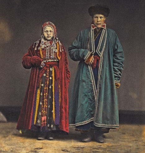 Башкирка в праздничном костюме